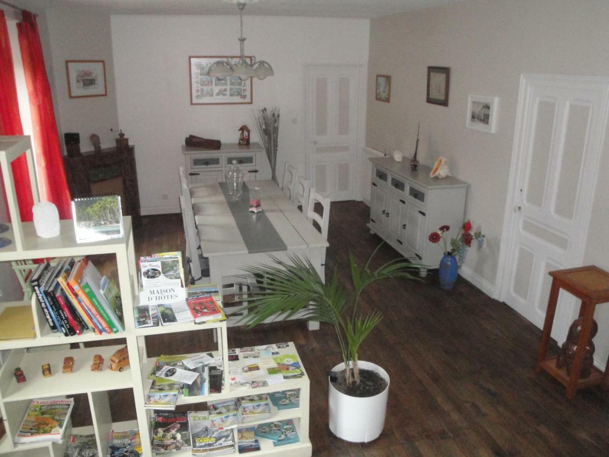 Le Relais Des Capucines Bed & Breakfast Largnac Dış mekan fotoğraf